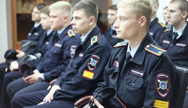 В УВД по ЮАО прошла акция с курсантами Юридического колледжа, приуроченная к Международному дню борьбы с наркоманией